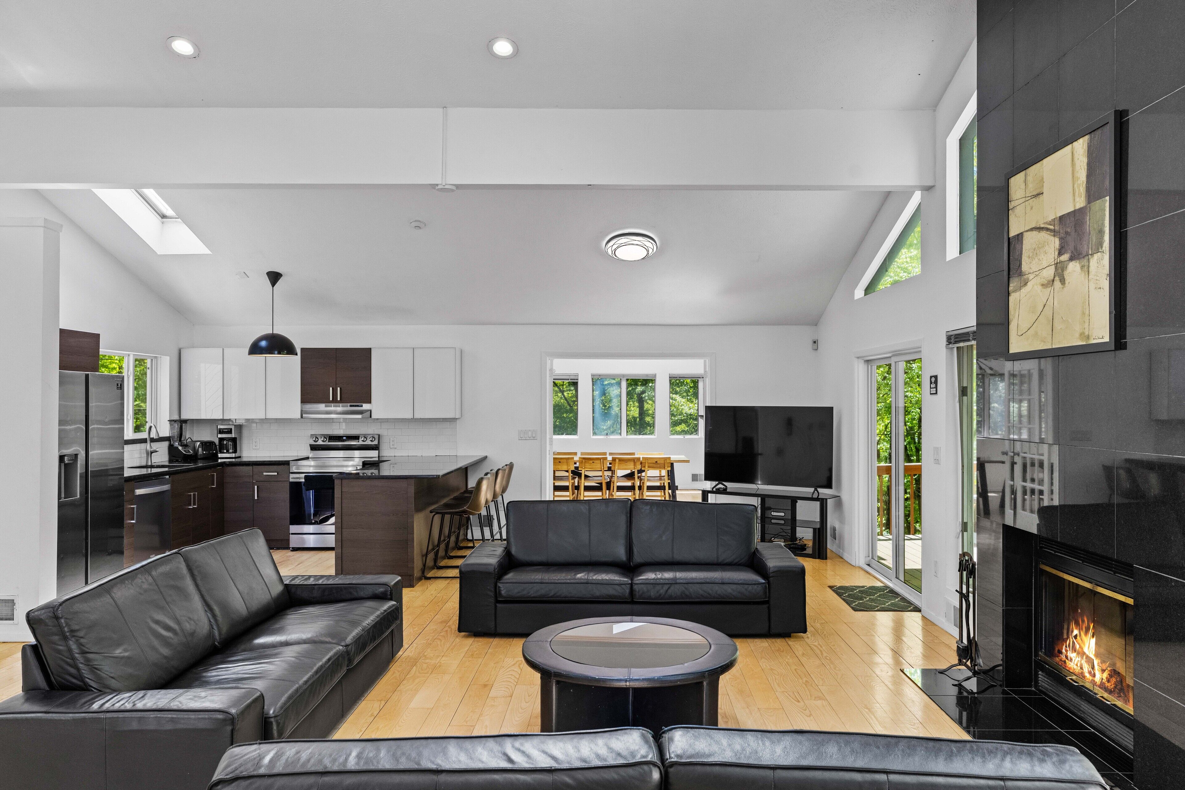 Modern Stream-front property with a steam-room. 