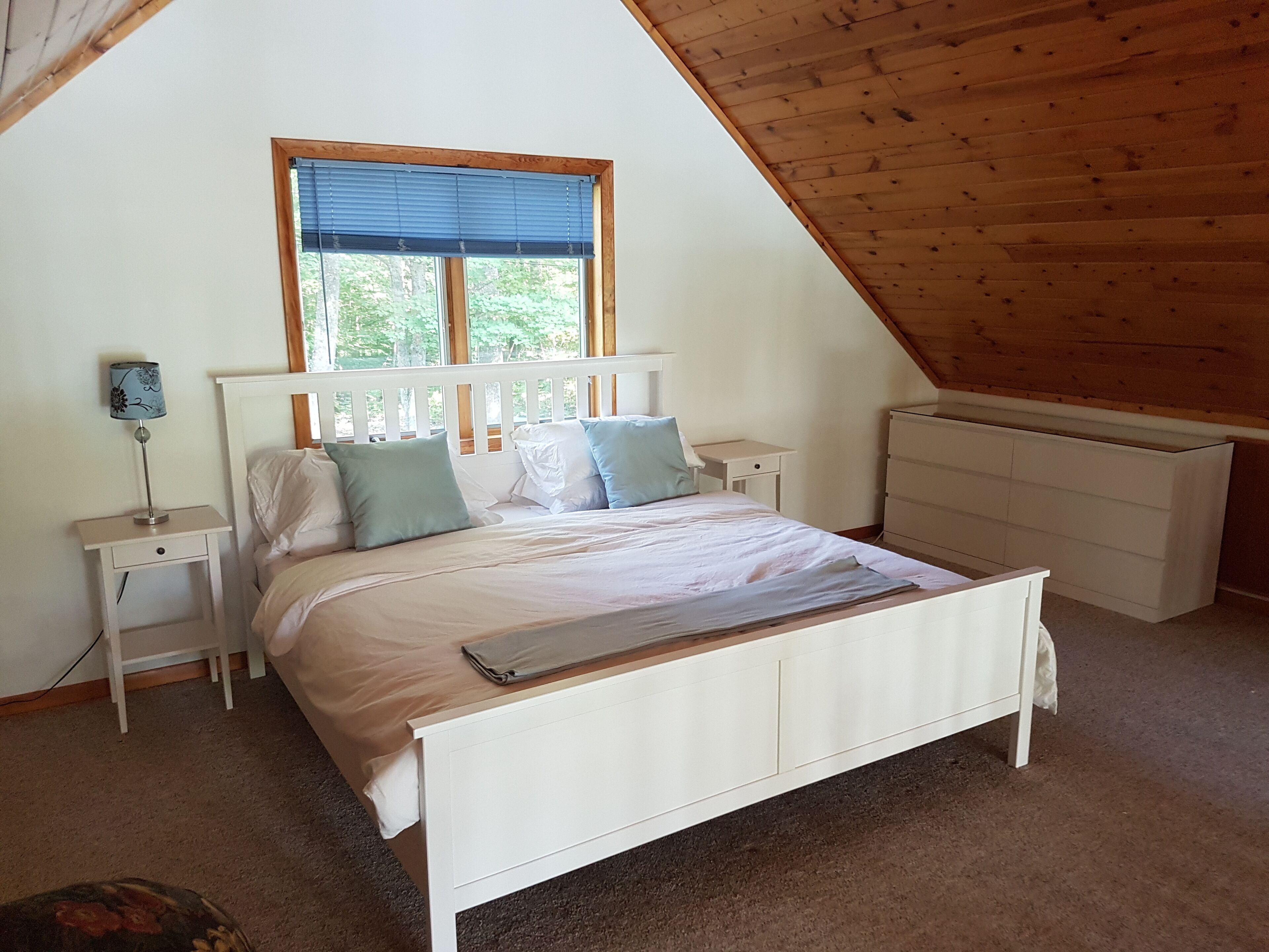 Available for long term bookings Jan-April 2024. Weekly, in summer 2024.