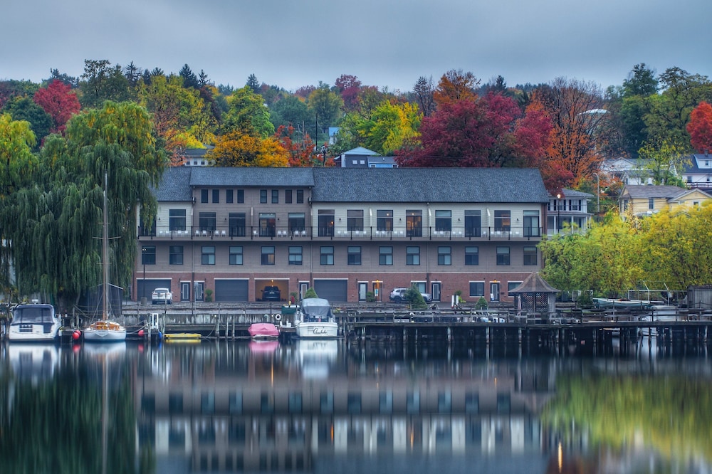 Sail Away Vacation Rental - Walking To Watkins Glen Attractions