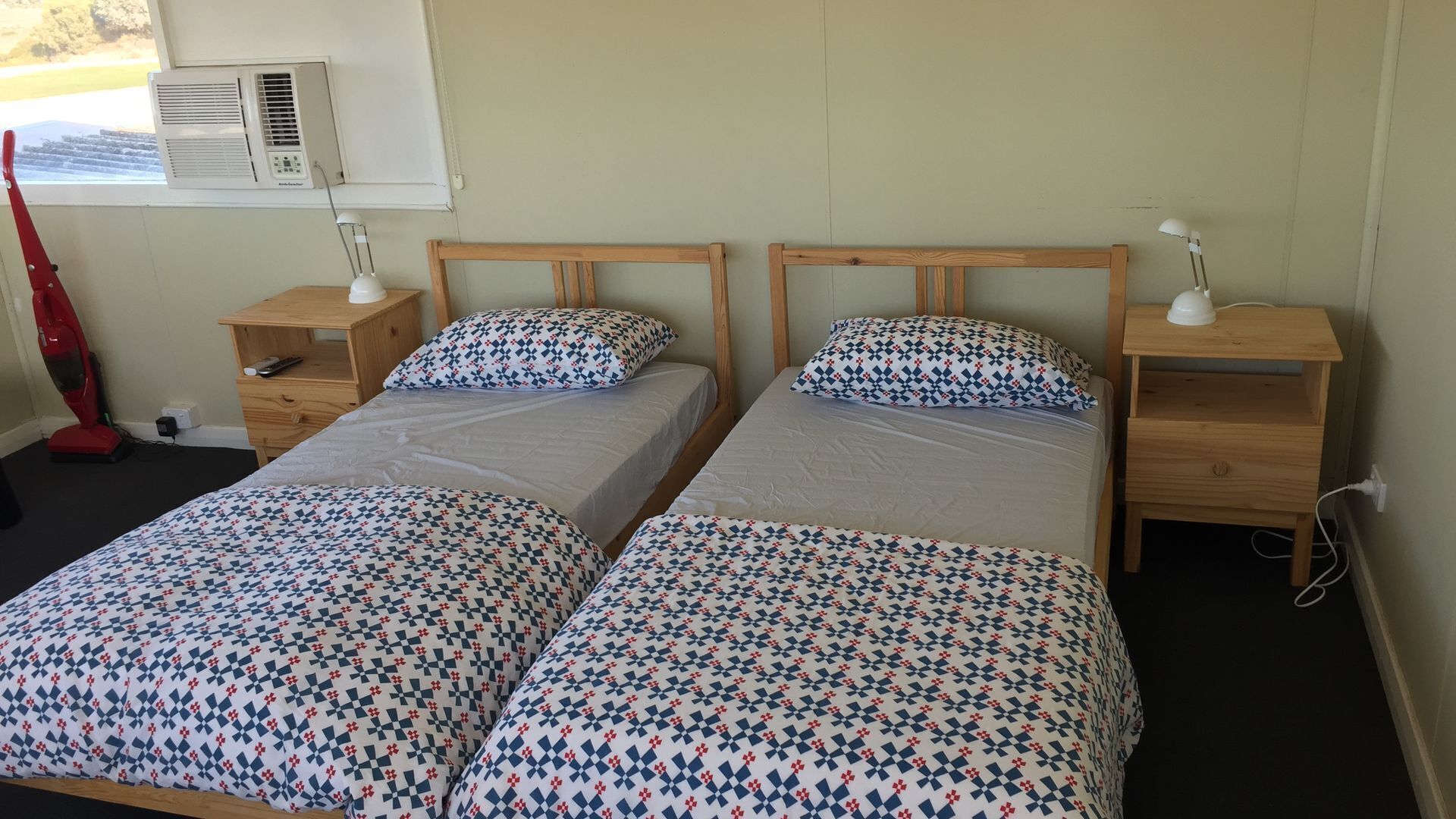 Yoolamardy Terrace - quiet seaside getaway — image 12