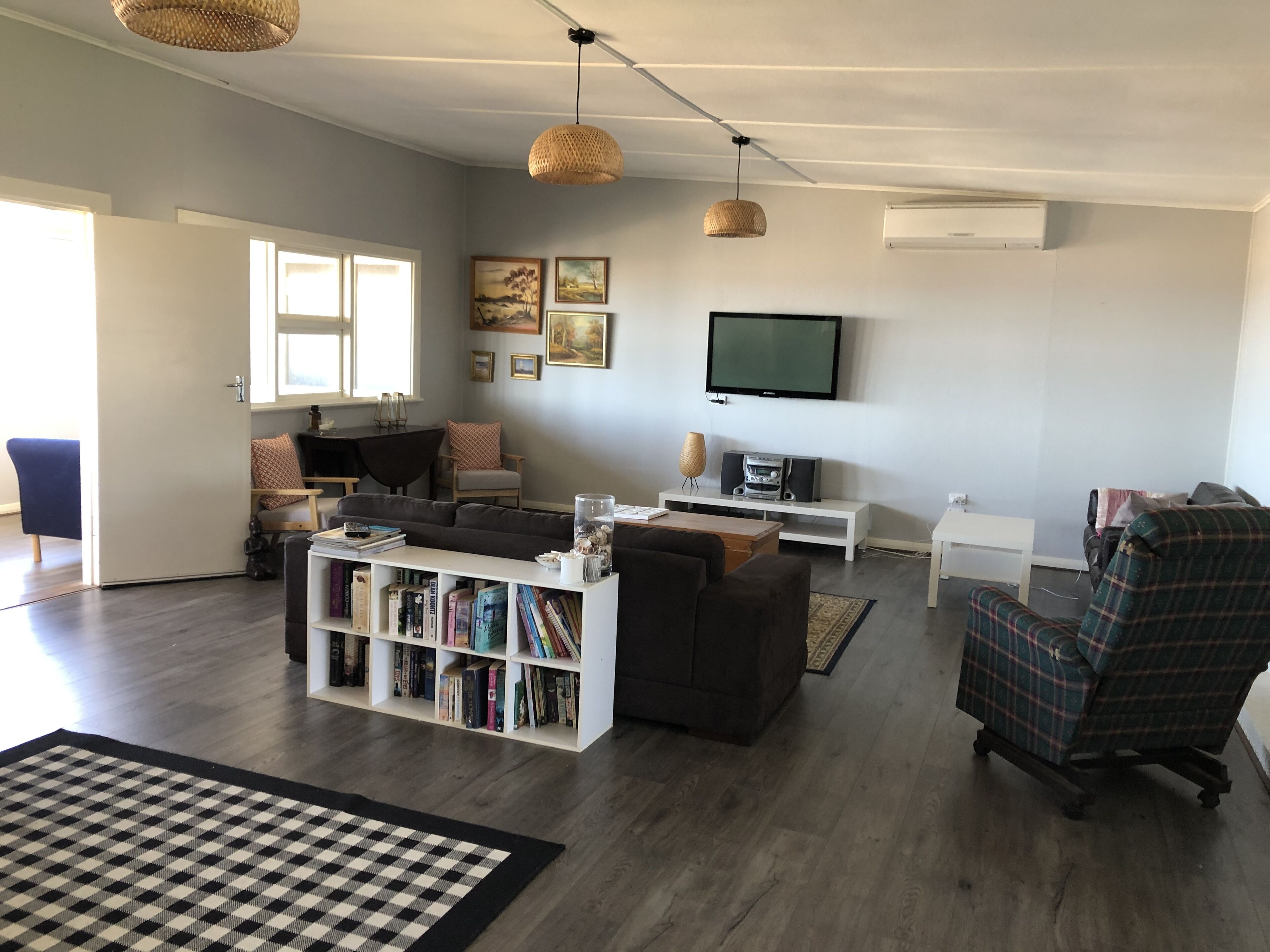 Yoolamardy Terrace - quiet seaside getaway — image 7