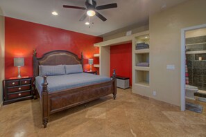 6 bedrooms, desk, iron/ironing board, free WiFi