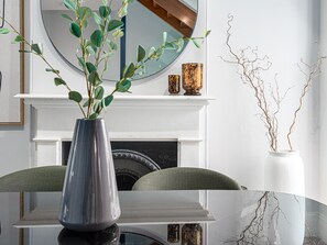Interior - Air of Elegance in Paddington (Paddington)