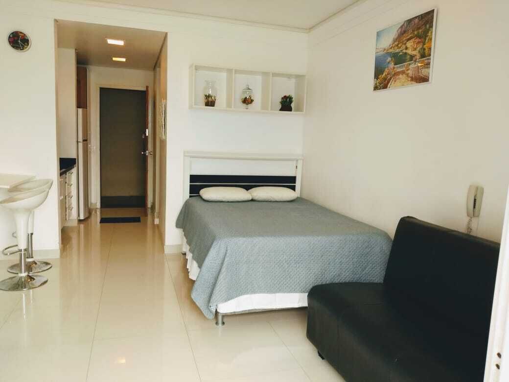Flat in Angra dos Reis facing the sea with all structure for your relax