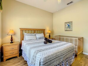 5 bedrooms, memory foam beds, iron/ironing board, free WiFi