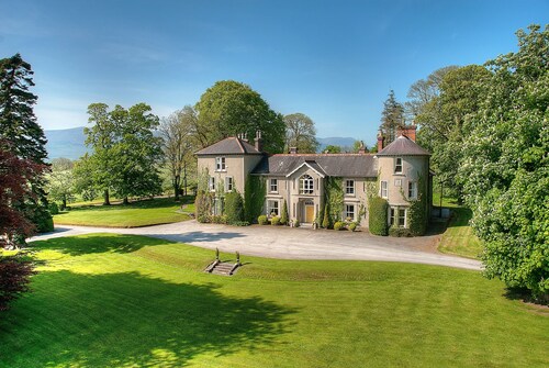 Luxury Irish Castle in Gorgeous Country Setting in Tipperary