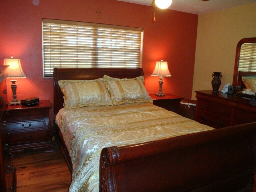 Beautiful Tropical Pool Home with Your Own Private Water Park and Pavillion