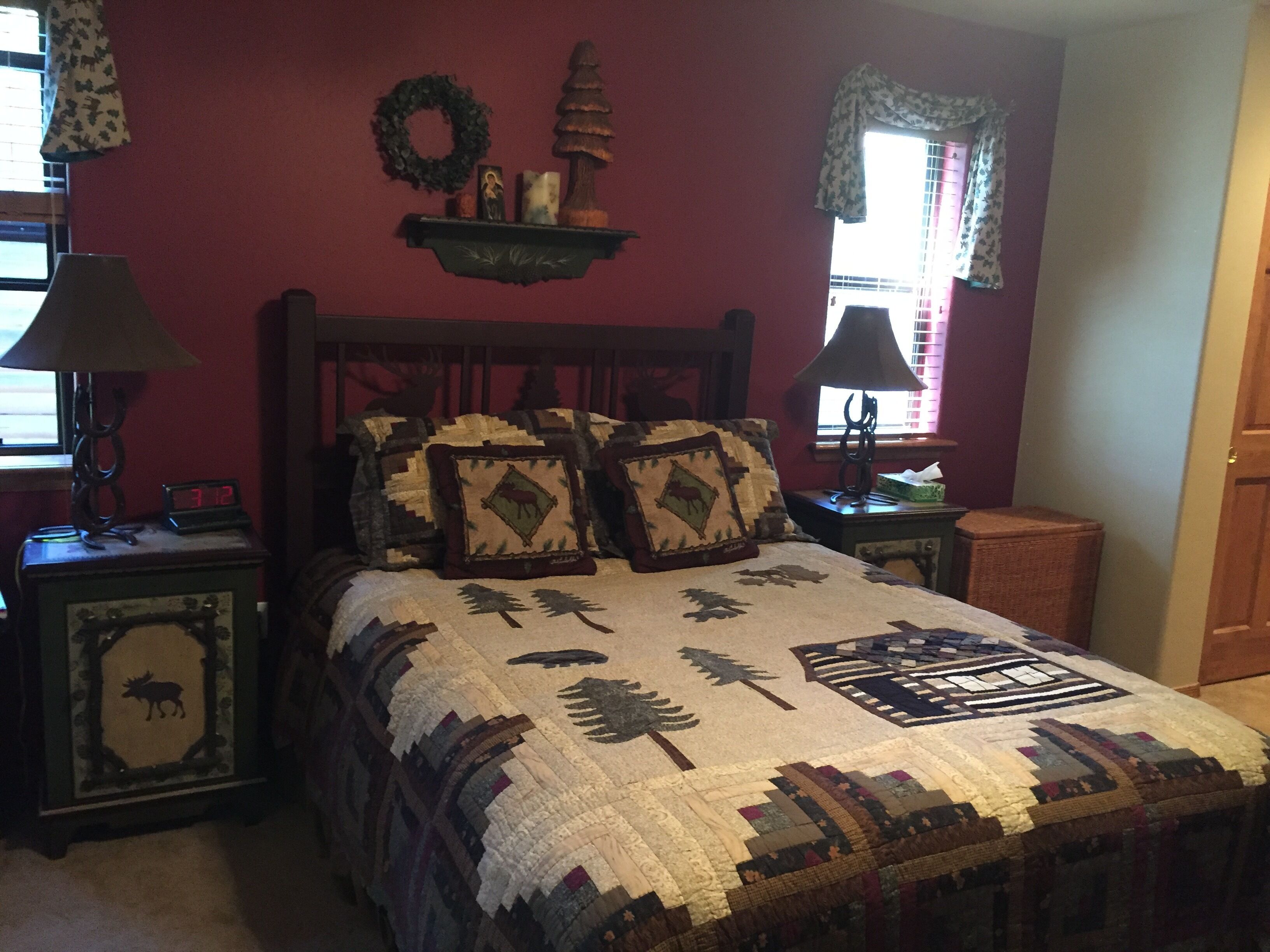 Beautiful Bison Ridge Cabin that has it all...