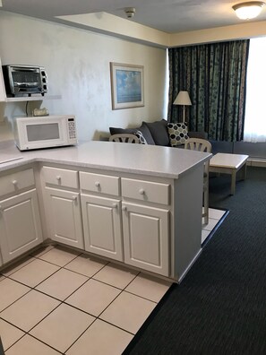 Interior - Daytona Beach 1st Floor Oceanfront One Bedroom Pool/Jacuzzi/Fitness (Daytona Beach)