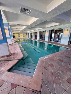 Indoor pool, a heated pool - Daytona Beach 1st Floor Oceanfront One Bedroom Pool/Jacuzzi/Fitness (Daytona Beach)