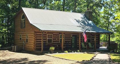 Lake Cumberland custom log cabin home on 32 wooded acres