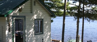 Cottage # 4: Pristine Waterfront! Chalets Ă Bon Echo's Edge