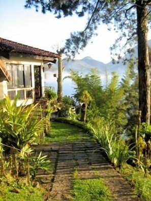 Property grounds - Cozy house, beautiful view, ideal for families and couples. OI FIBER INTERNET. (Petropolis)