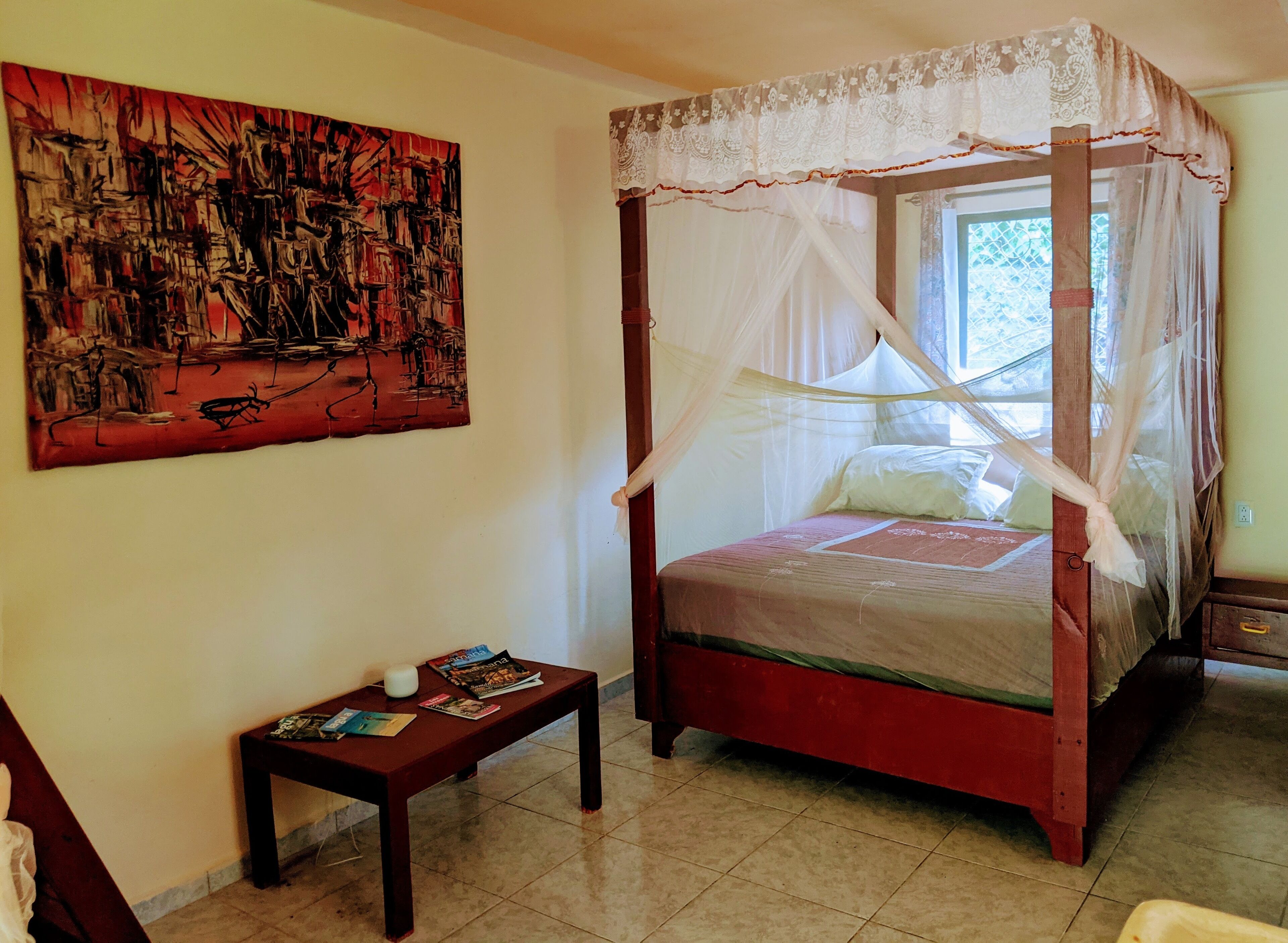 1 soverom, safe på rommet, skrivebord og strykejern/-brett