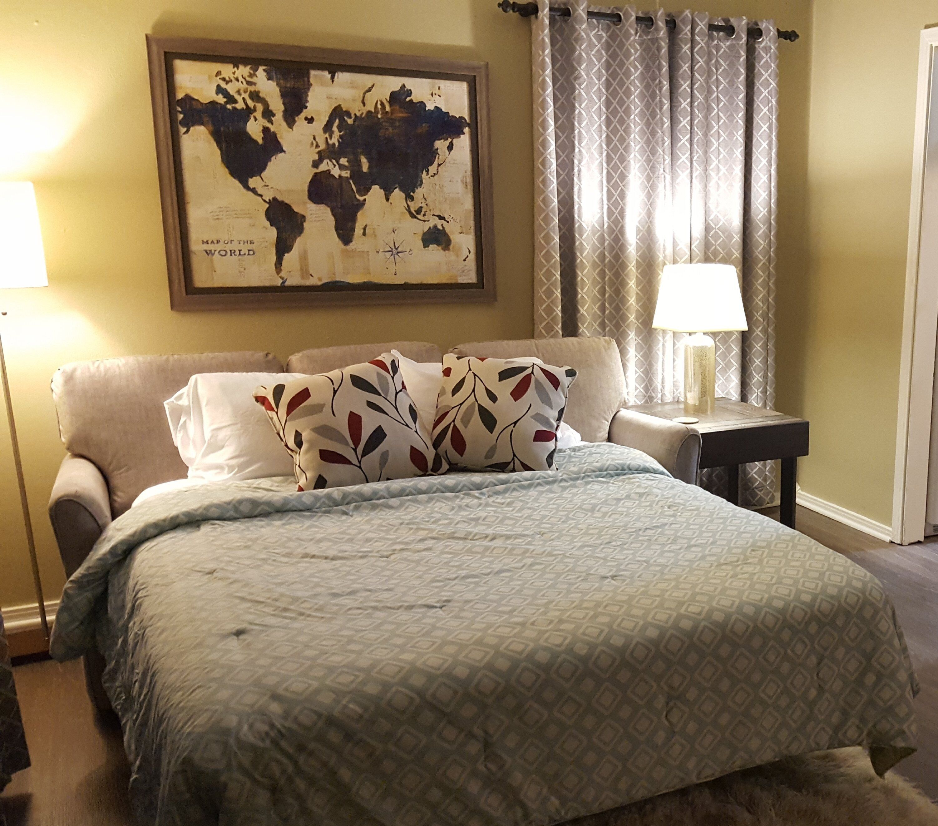 Walk to Notre Dame - Stay in Comfort!