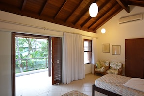 5 bedrooms, free WiFi, wheelchair access