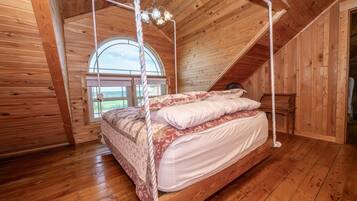4 Schlafzimmer, Zimmersafe, Bügeleisen/Bügelbrett, WLAN