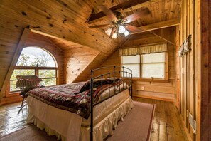 4 chambres, coffres-forts dans les chambres, fer et planche Ă repasser