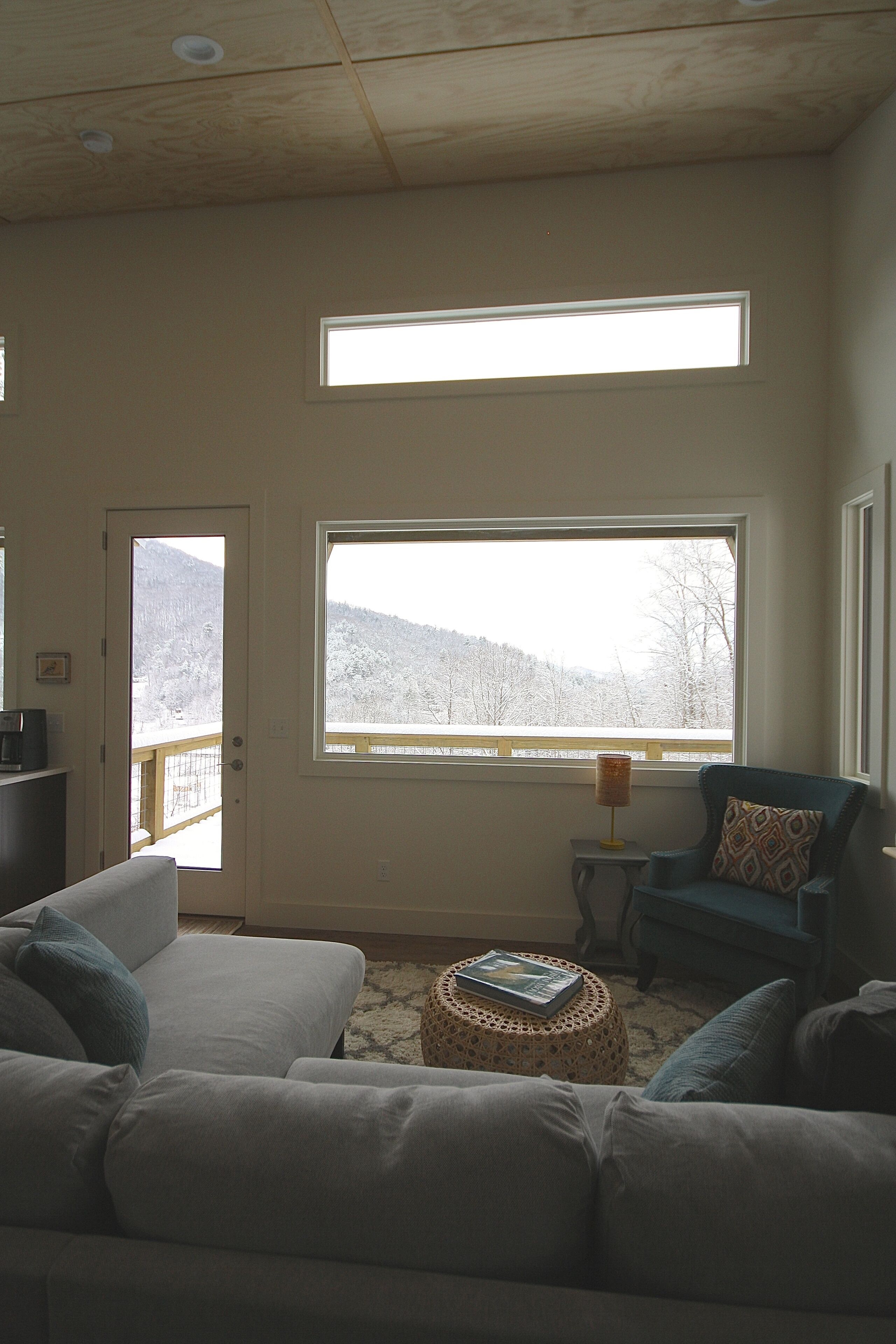 Valley Overlook with beautiful views!