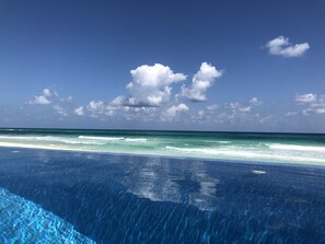 On the beach, sun-loungers, beach towels - Hacienda del Secreto-Canteena, Luxury Beachfront/Infinity Pool/Secluded Property (Playa Del Carmen)