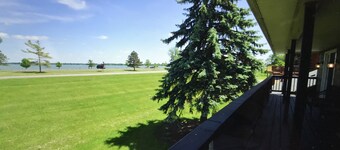 Indian Hallow Tarhe Cottage at Indian Lake