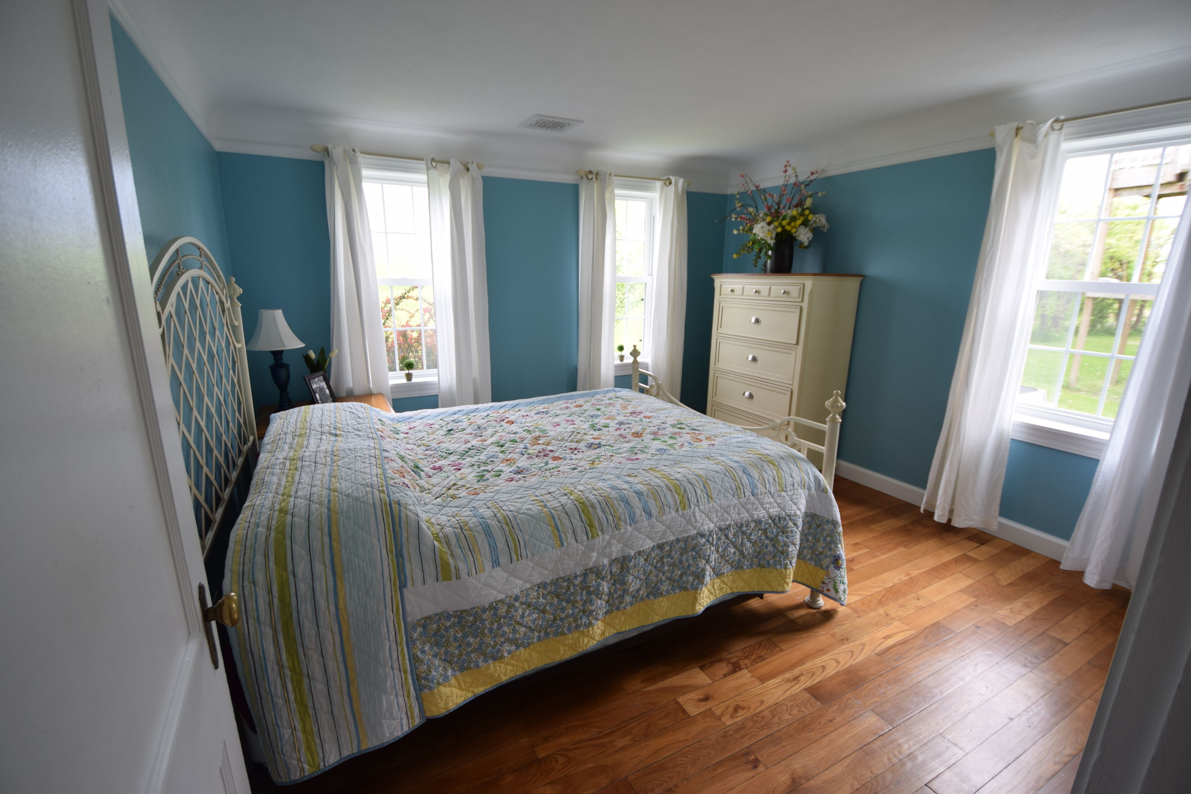 5 bedrooms, iron/ironing board, travel crib, free WiFi