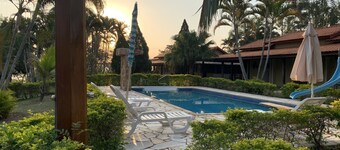 Country house with 5 suites with air conditioning.