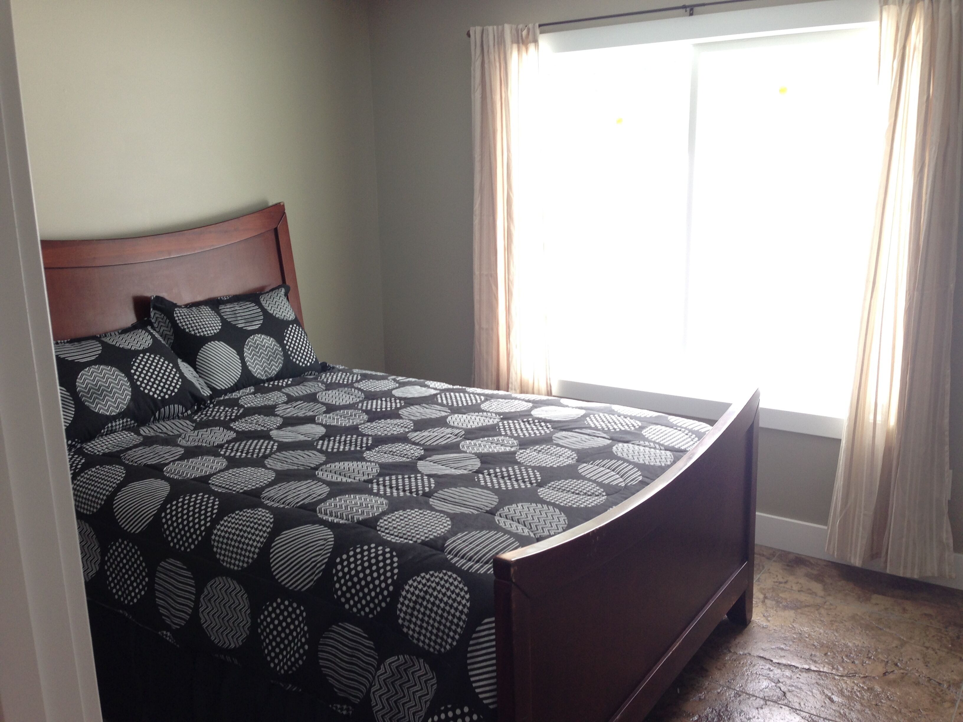 Rental With Waterfront Access To Silver Lake. Near Silver Lake Sand Dunes.