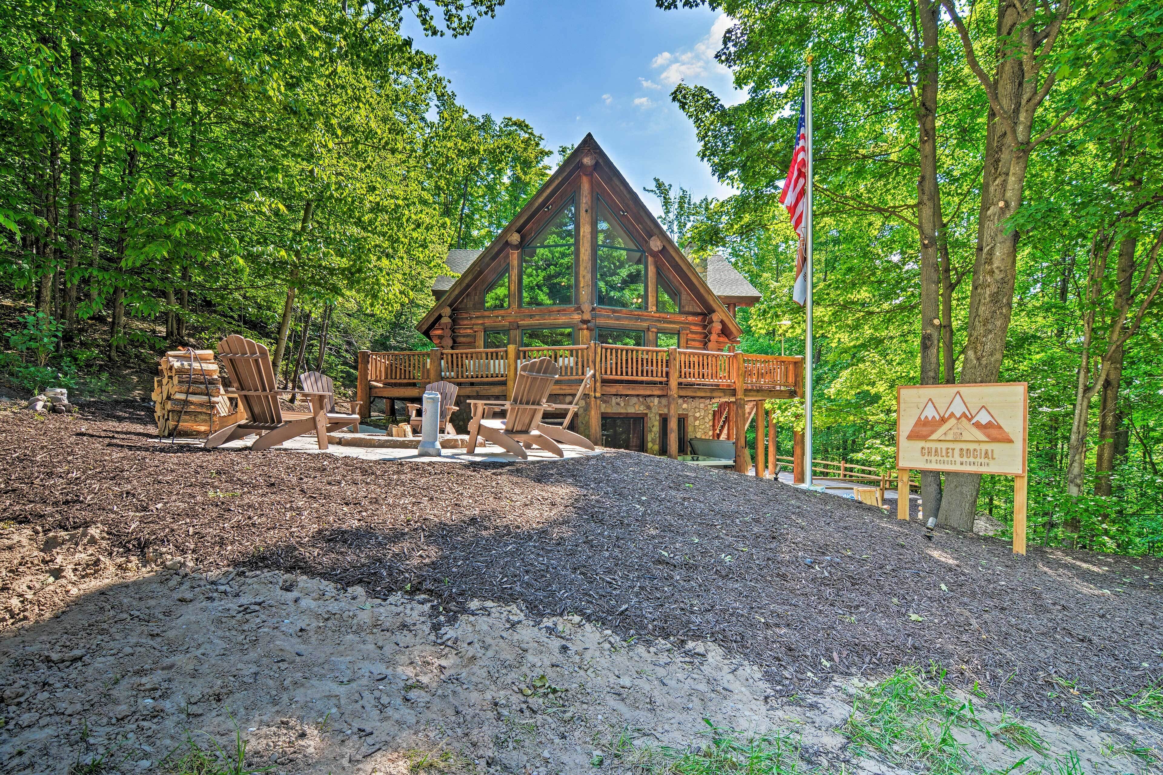 Secluded in the woods on Schuss Mountain