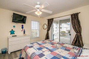 4 bedrooms, iron/ironing board, free WiFi