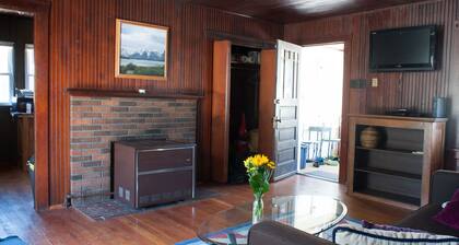 Vintage Beach Cottage sijaitsee upealla Lake Michigan Beach