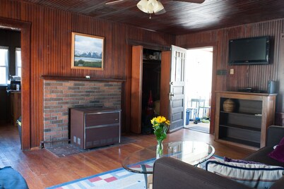 Vintage Beach Cottage located on stunning Lake Michigan Beach