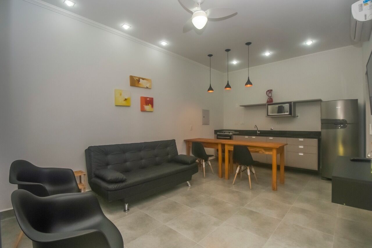 Flat with services on the Riviera.