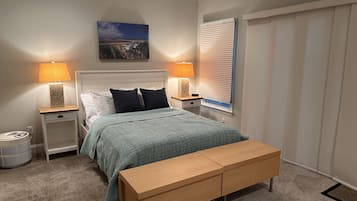 4 chambres, bureau, fer et planche Ă repasser, lit parapluie