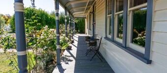 Pound Hill Cottage - quiet country getaway