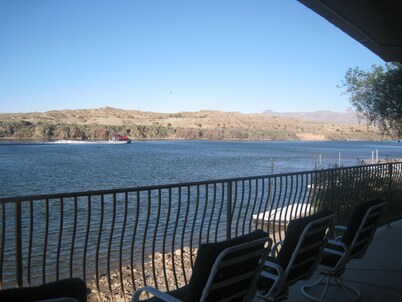 Beach and River front 4000sq.ft. house. Great for snowbirds and guests..
