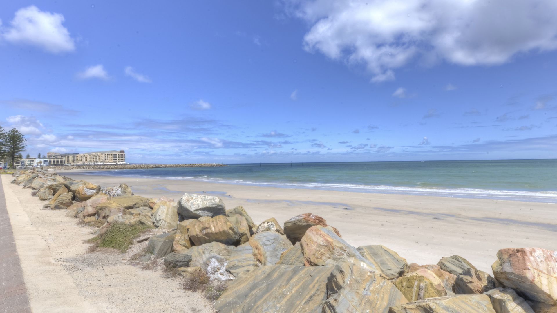 Sea By Your Side - Perfect Esplanade Living — image 20