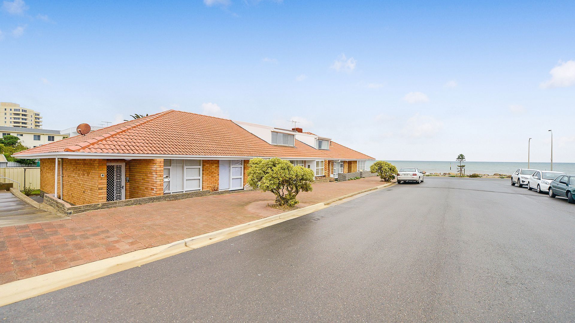 Sea By Your Side - Perfect Esplanade Living — image 22