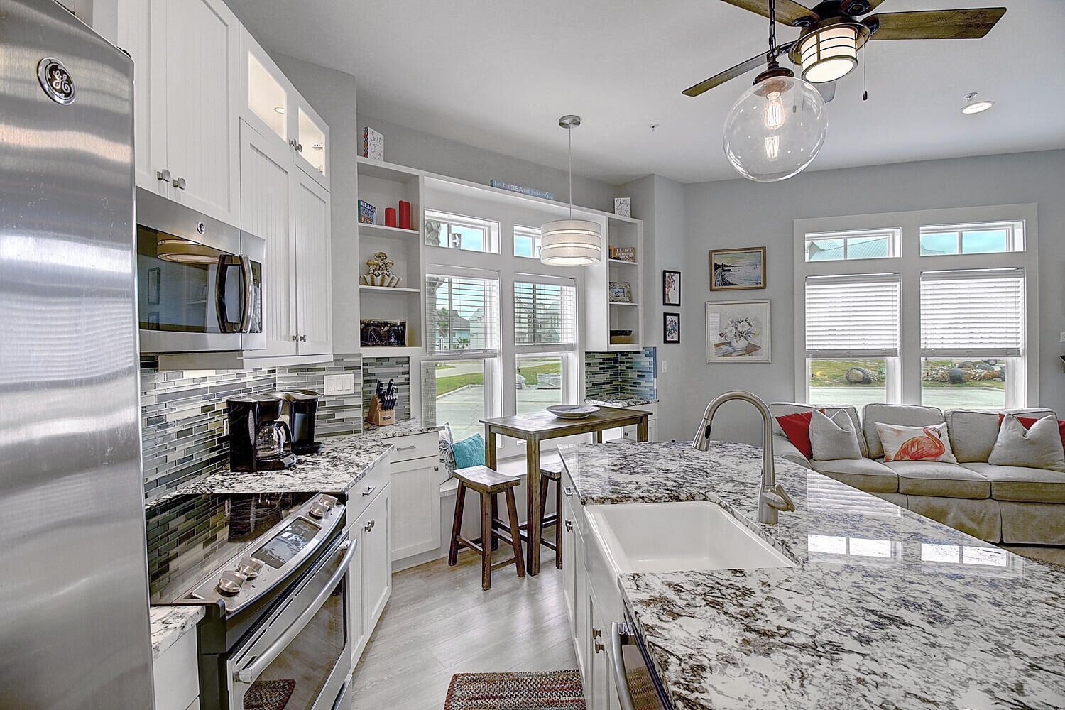 Cozy, Artsy Townhome@Cinnamon Shore w/ Resort-Like Amenities Galore!