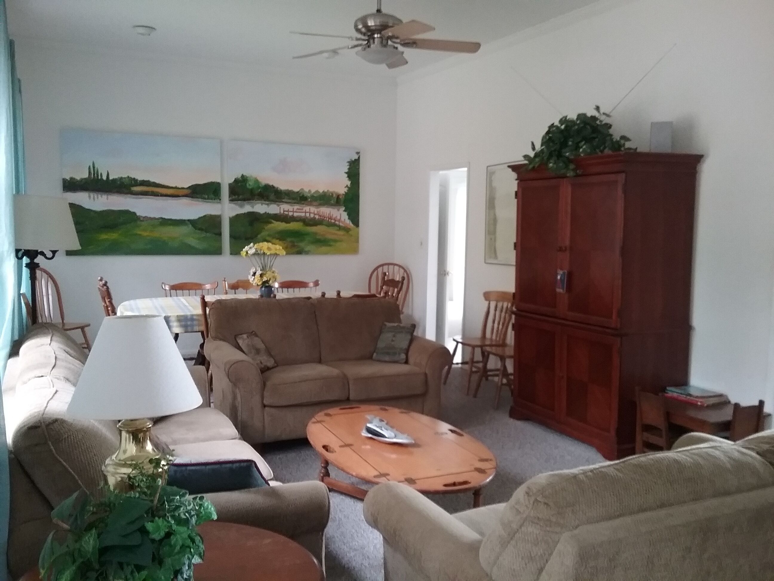 Private 2 Acre Waterfront Family Retreat with Pool & Pier