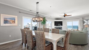 Dining - 🏖️ 5 Bedroom Penthouse Ocean Views, Renovated, Pool, Stunning Ocean Views🏖️ (Ocean City)