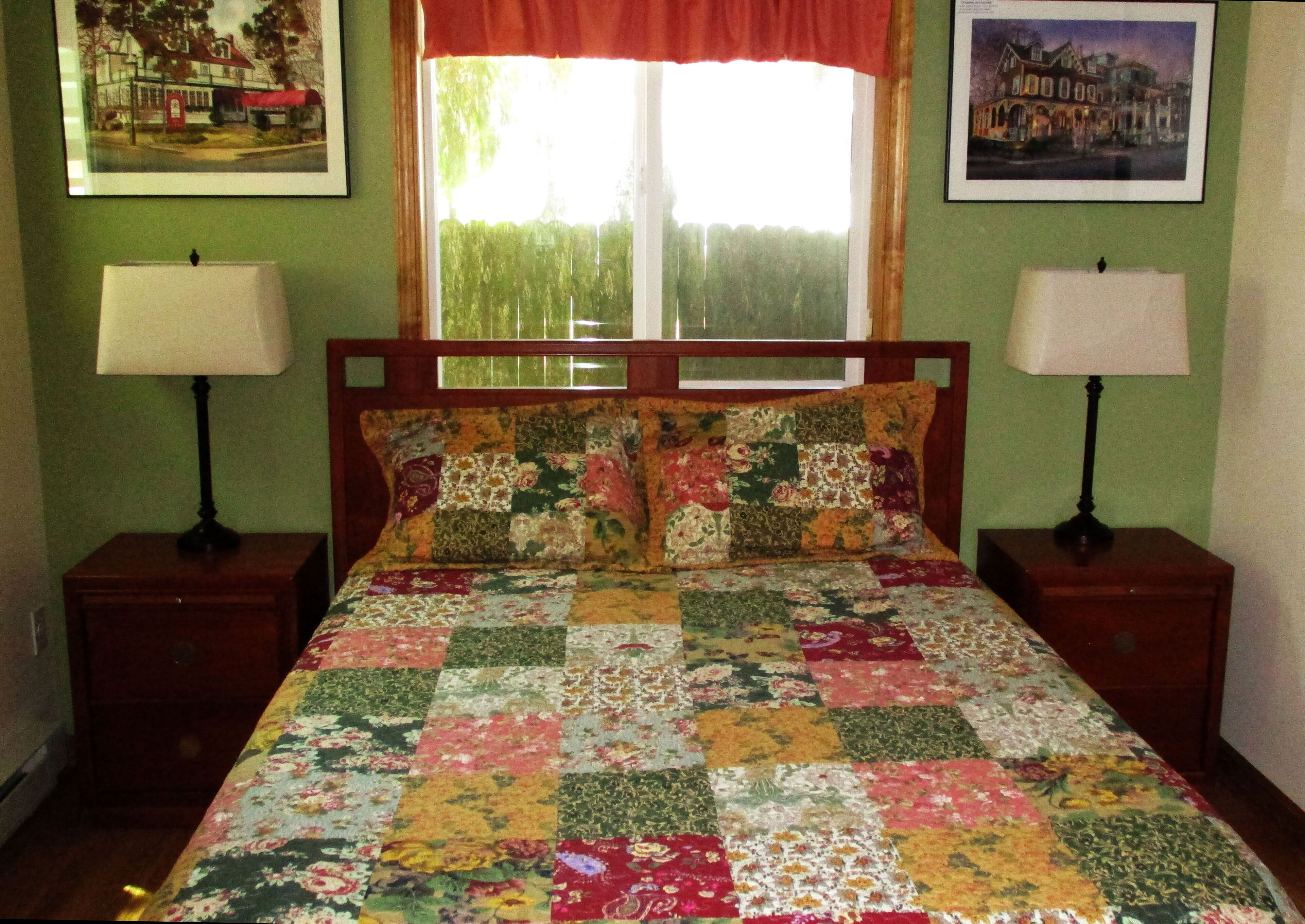 Dog Friendly, Cozy Cottage, 1st Floor Apt for 2; A Fine Art and Garden Retreat! 