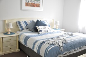 3 bedrooms, iron/ironing board, free WiFi, wheelchair access