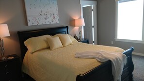 5 Schlafzimmer, Bügeleisen/Bügelbrett, WLAN, Bettwäsche