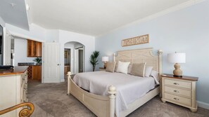 3 bedrooms, iron/ironing board, WiFi, wheelchair access - 🏖️FABULOUS Boardwalk Oceanfront unit, Renovated with new furniture, doors and windows 🏖️ (Ocean City)