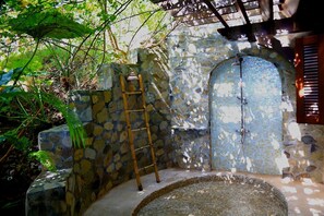 Spa - Elegant Villa in Private Hope Bay. Infinity Pool with Sea View. (Bequia)