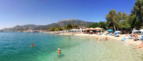 Hypo-allergenic bedding, desk, blackout curtains, soundproofing