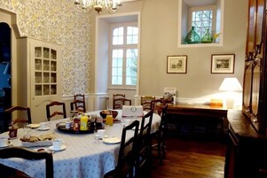 包含每日欧式早餐