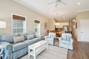 TV, DVD player - Water's Edge 83 - Comfy Cool - Pool - River Views - Close to Everything - Beautifully Updated (Folly Beach)