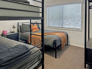 3 bedrooms, iron/ironing board, travel cot, free WiFi